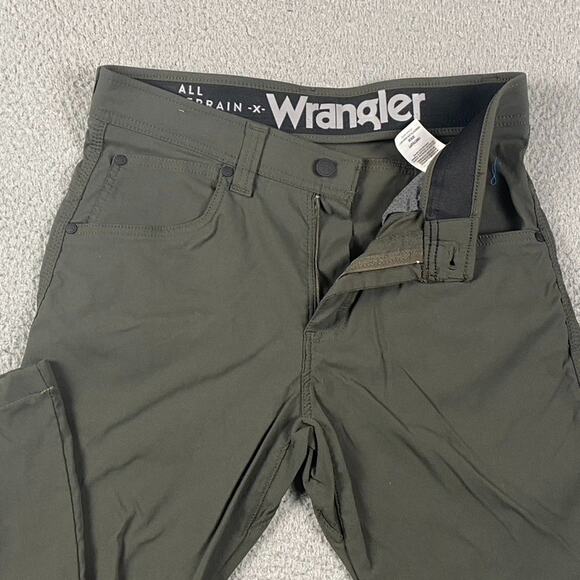 Wrangler ATG Pants Men's 30x30 Fit (30x26) Green Hiking Outdoors Gorpcore - Picture 1 of 8